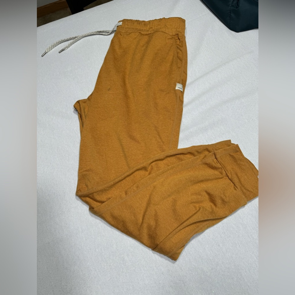 Vuori DreamKnit Performance Joggers